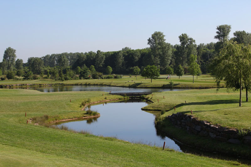 Angst vorm Wasser? Hier fehl am Platz! (Bild: Golf & Country Club Velderhof)