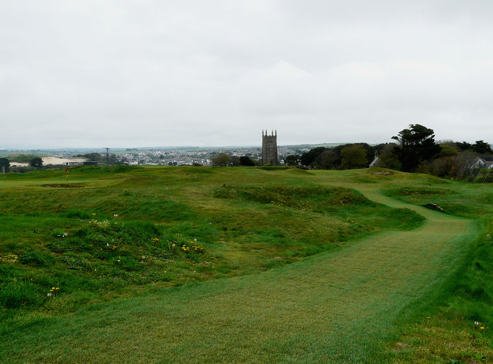 Abschlag mit himmlischem Beistand: West Cornwall GC