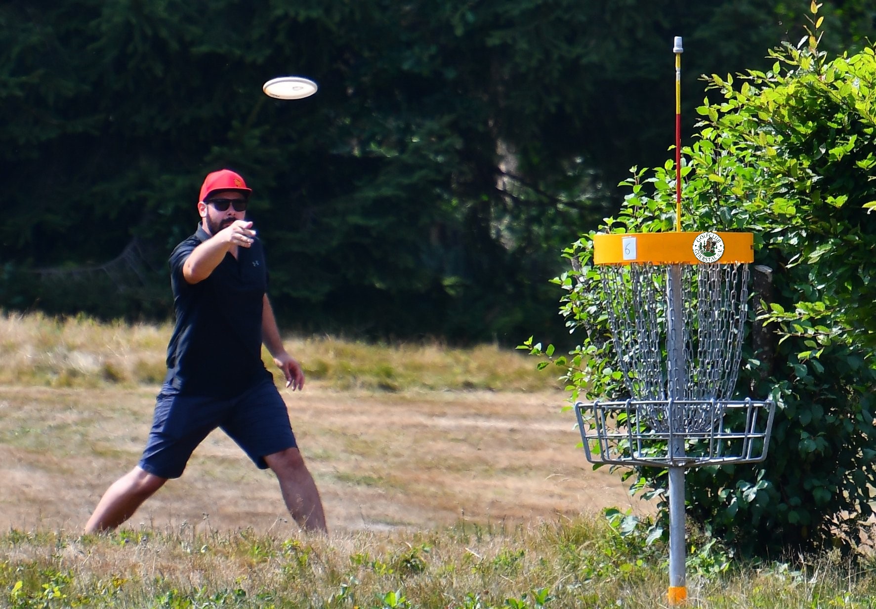 Hier fliegen nicht nur Golfbälle (Foto: Natur Golfclub Geierstal)