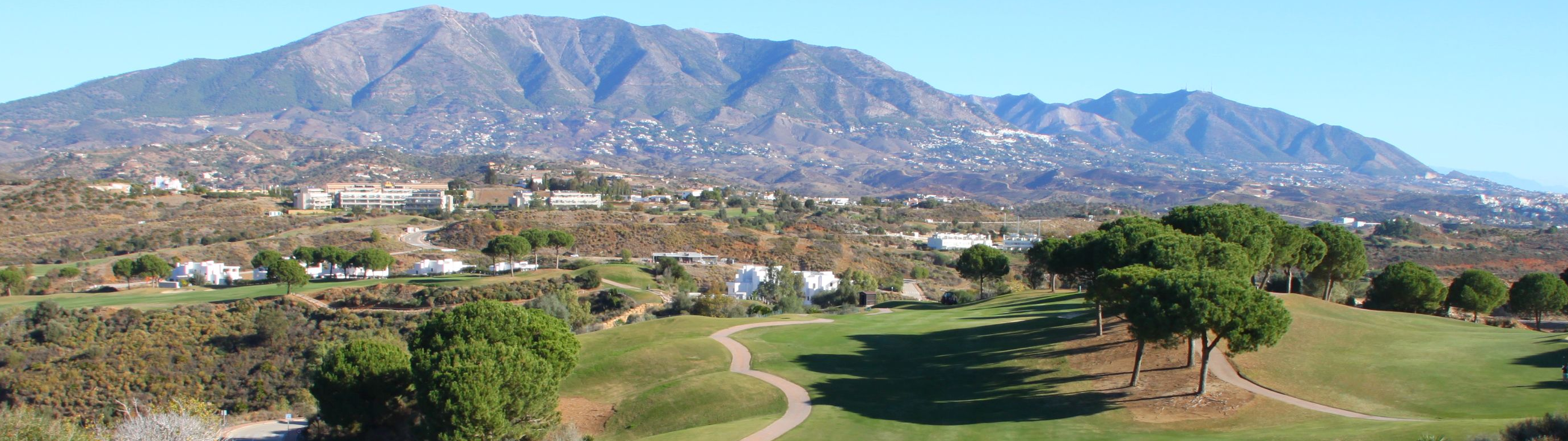 Breite Fairways locken im La Cala Resort