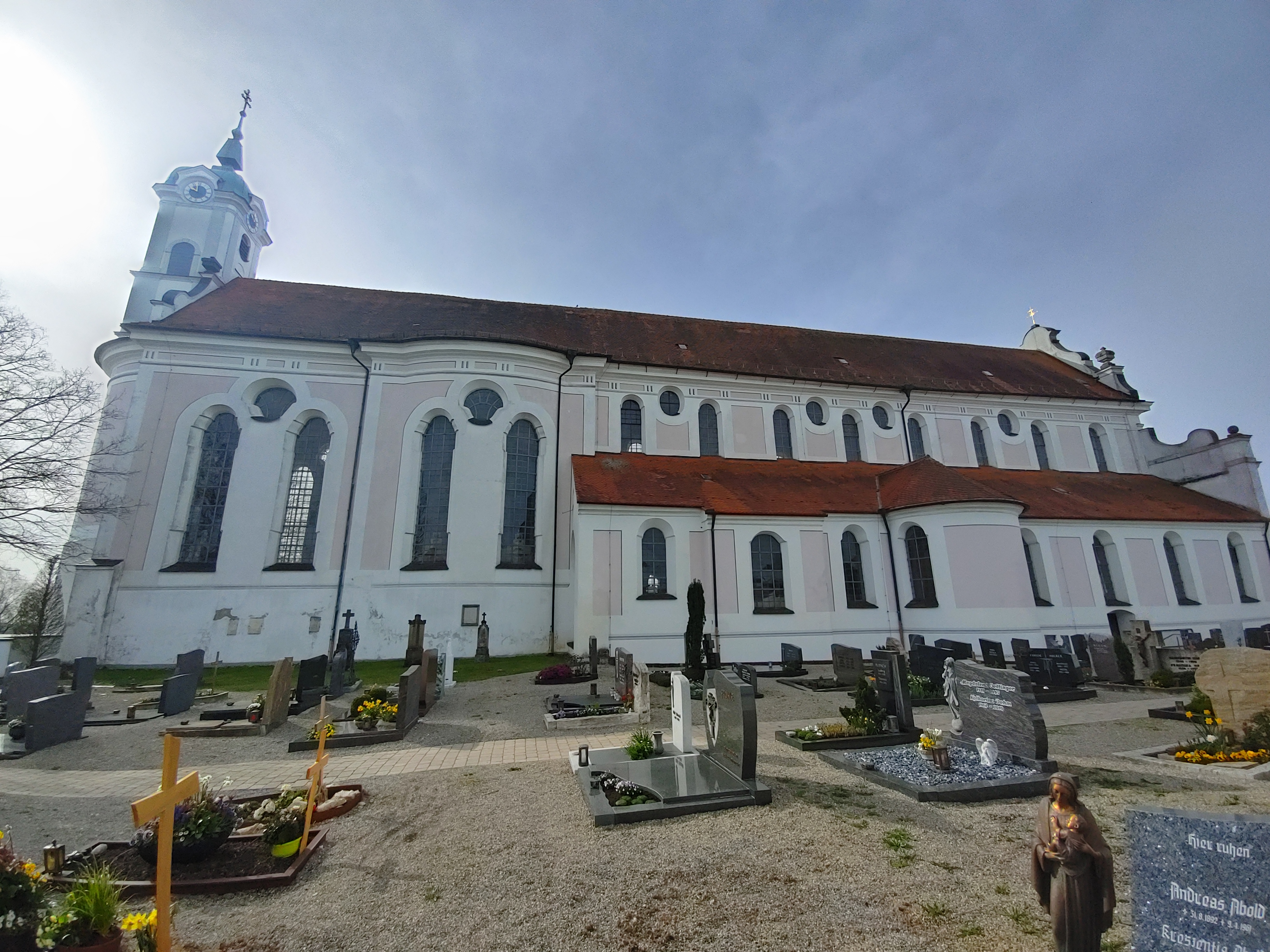 Mit schmuckem Barockschloss