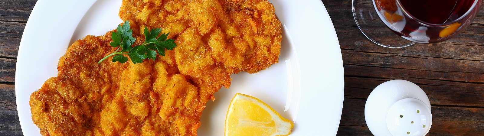 Nach der Runde neue Energie tanken, das geht auch mit einem Wiener Schnitzel